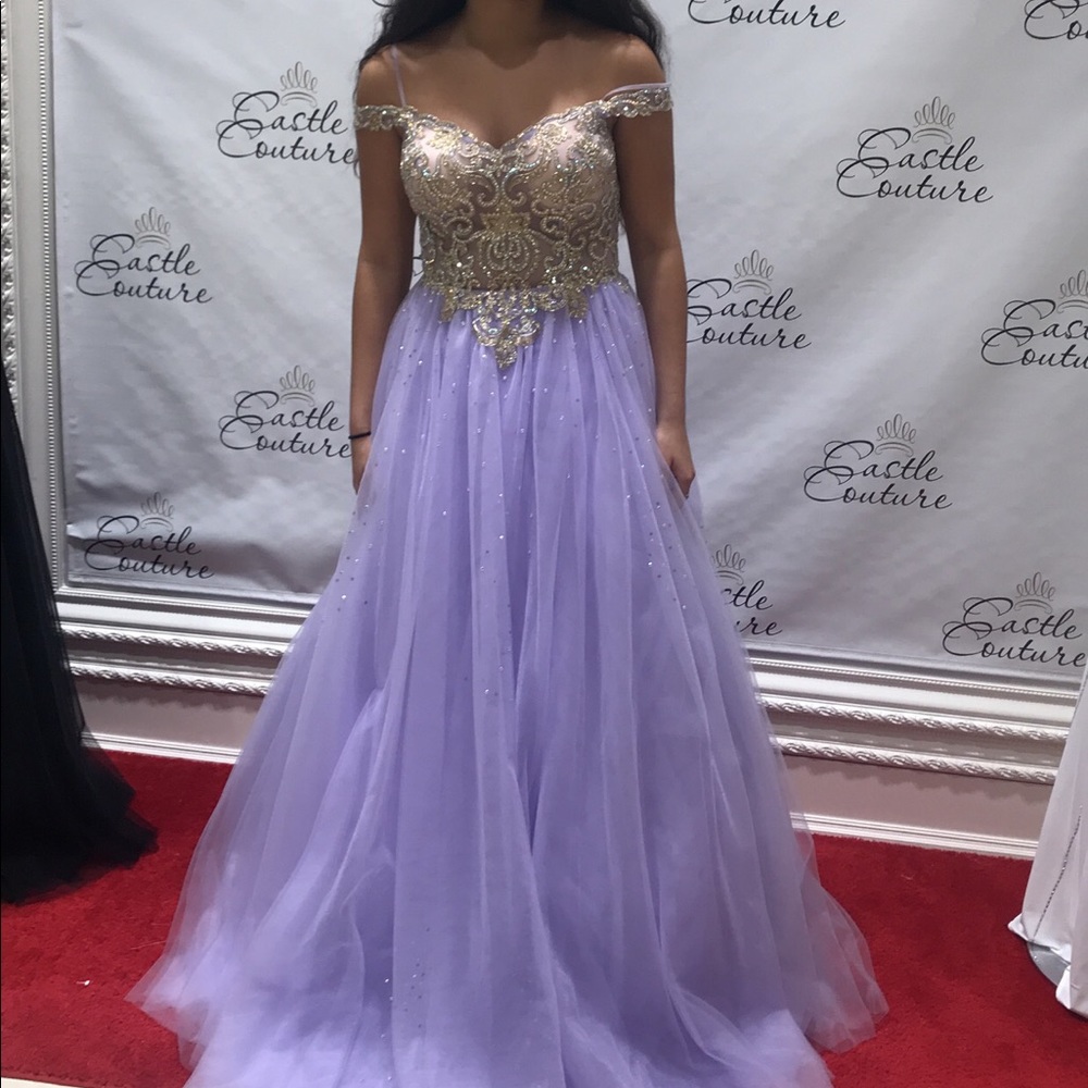 Sweet 16 or prom dress .. worn once